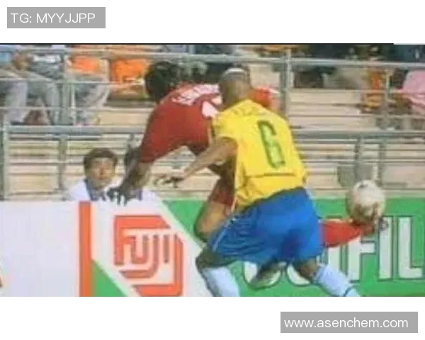 鼻子微红的足球明星背后的故事与荣耀之路